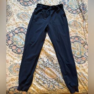 Lululemon Joggers Size 6